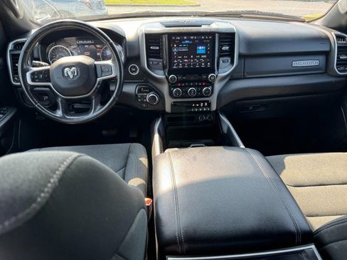 Used 2022 RAM 1500 Big Horn AWD/4WD image 10