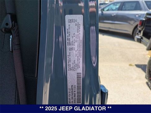 New 2025 Jeep Gladiator Sport image 31