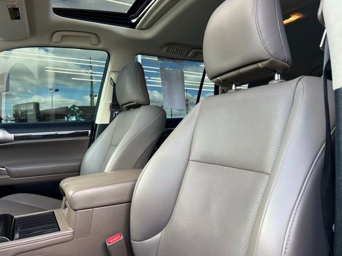 Used 2020 Lexus GX 460 Premium image 43