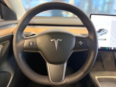 Used 2021 Tesla Model 3 Standard Range Plus image 24
