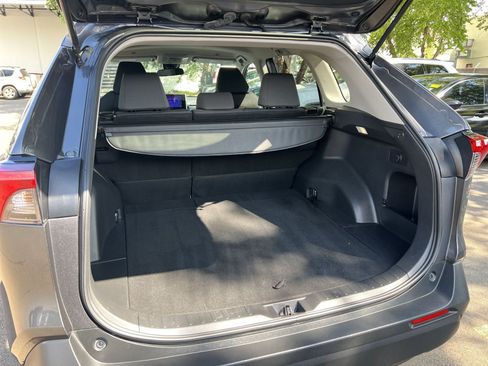Used 2025 Toyota RAV4 XLE AWD/4WD image 26