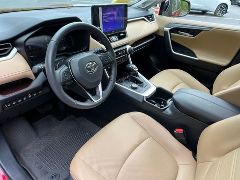 Used 2025 Toyota RAV4 Limited w/ Advanced Technology Package AWD/4WD image 10