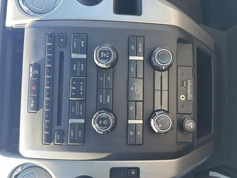 Used 2012 Ford F150 XLT w/ XLT Convenience Pkg AWD/4WD image 23