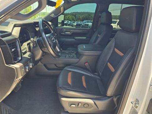 Used 2024 GMC Sierra 2500 AT4 w/ AT4 Premium Plus Package AWD/4WD image 13