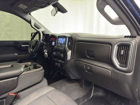 Used 2020 Chevrolet Silverado 1500 LT image 38