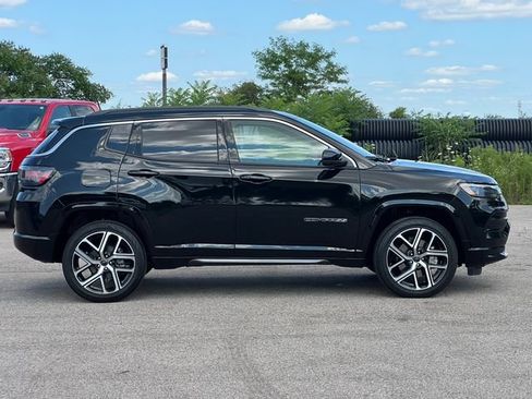 Used 2025 Jeep Compass Limited w/ Elite Group AWD/4WD image 42