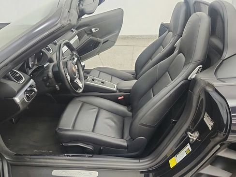 Used 2018 Porsche 718 Boxster S RWD image 33