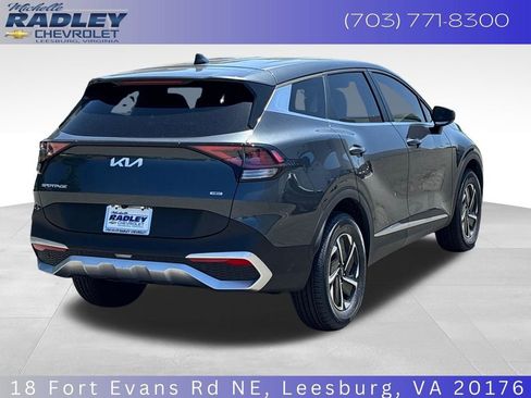 Used 2023 Kia Sportage LX AWD/4WD image 6