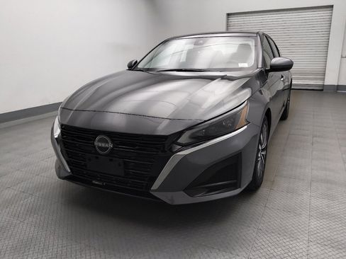 Used 2023 Nissan Altima 2.5 SV image 15
