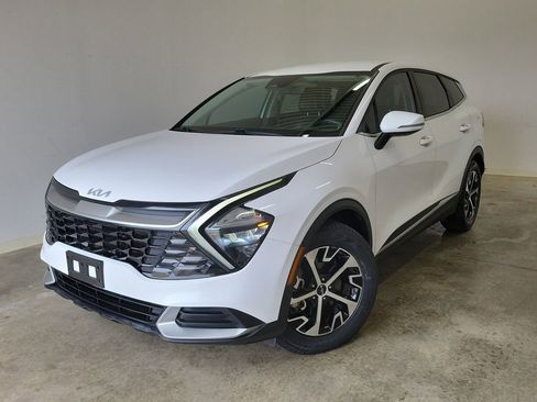 Used 2023 Kia Sportage EX FWD image 32