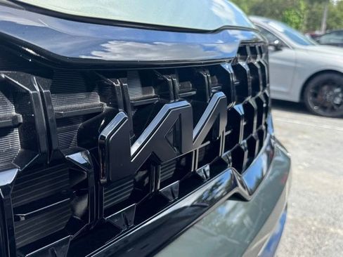 Certified 2025 Kia Telluride AWD image 8