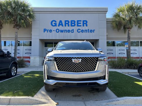 Used 2024 Cadillac Escalade ESV Premium Luxury w/ Performance Package image 2