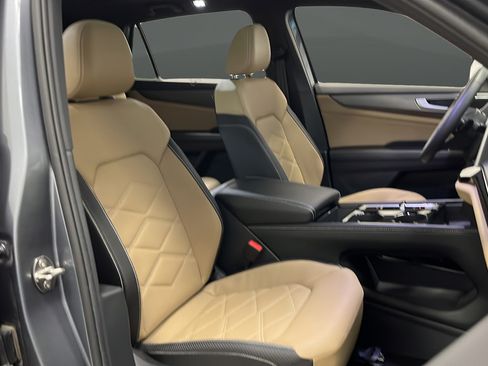 Used 2024 Volkswagen Atlas Cross Sport SE w/ Panoramic Sunroof Package AWD/4WD image 24