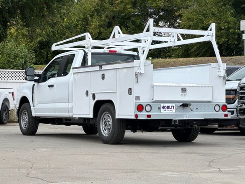 New 2026 Ford F250 XL w/ XL Chrome Package image 5