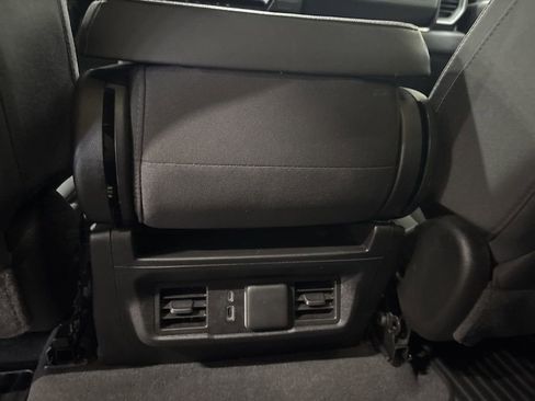 Used 2025 Chevrolet Silverado 2500 LT w/ Convenience Package AWD/4WD image 18