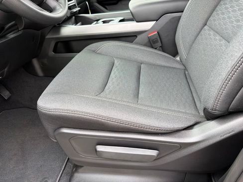 New 2026 RAM 1500 Express AWD/4WD image 14