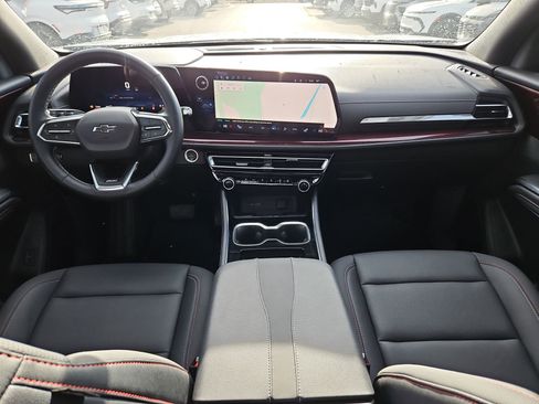 Used 2025 Chevrolet Traverse Z71 image 29