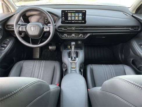 Used 2024 Honda HR-V EX-L image 9