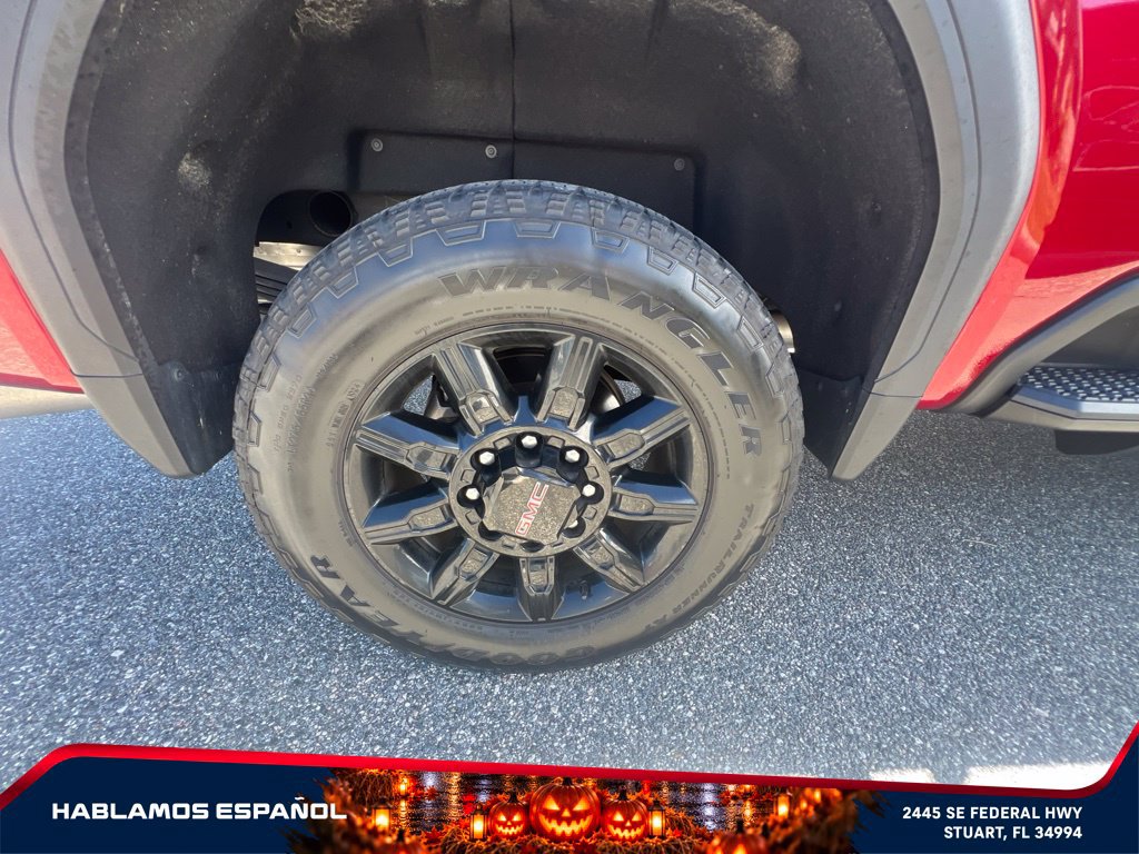 Used 2024 GMC Sierra 2500 AT4 w/ AT4 Premium Plus Package AWD/4WD image 16