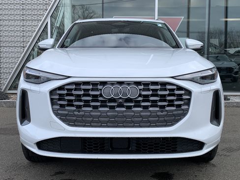 Certified 2025 Audi Q5 Premium Plus w/ Premium Plus image 6