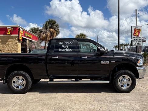 Used 2018 RAM 3500 SLT w/ Snow Chief Group image 28