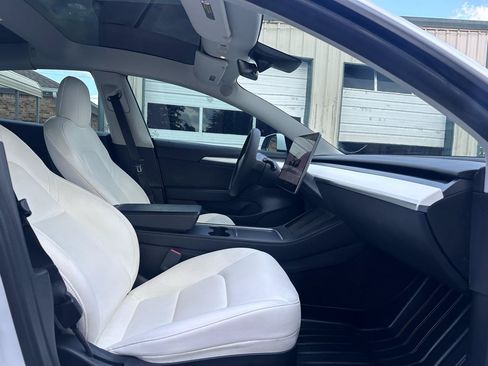 Used 2022 Tesla Model 3 Long Range AWD/4WD image 11
