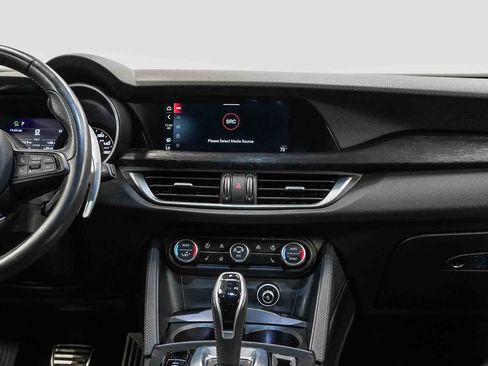 Used 2023 Alfa Romeo Stelvio Sprint RWD image 13
