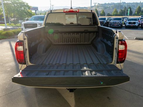 Used 2026 GMC Canyon Elevation w/ Convenience Package AWD/4WD image 32