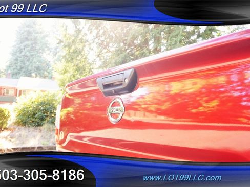 Used 2017 Nissan Titan SL image 34