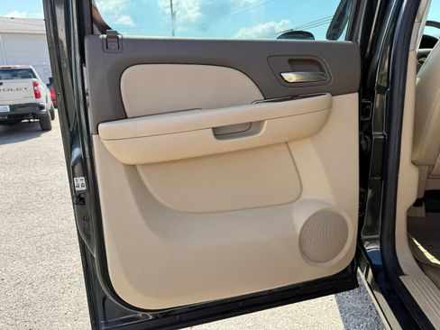 Used 2013 Chevrolet Silverado 1500 LTZ w/ LTZ Plus Package AWD/4WD image 27