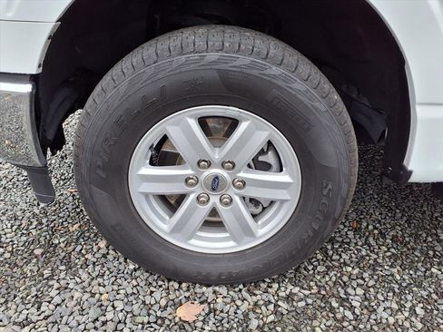 Used 2023 Ford F150 XL w/ Trailer Tow Package image 5