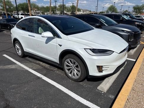 Used 2020 Tesla Model X Long Range AWD/4WD image 3