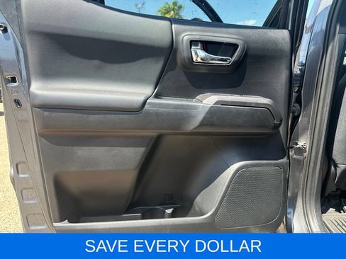 Used 2021 Toyota Tacoma TRD Sport w/ Technology Package RWD image 18