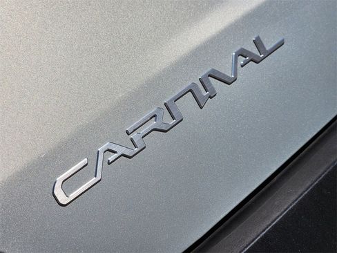 New 2026 Kia Carnival EX image 8