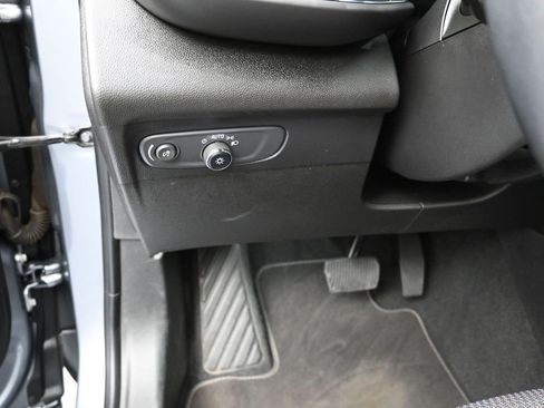 Used 2022 Buick Envision Preferred image 12