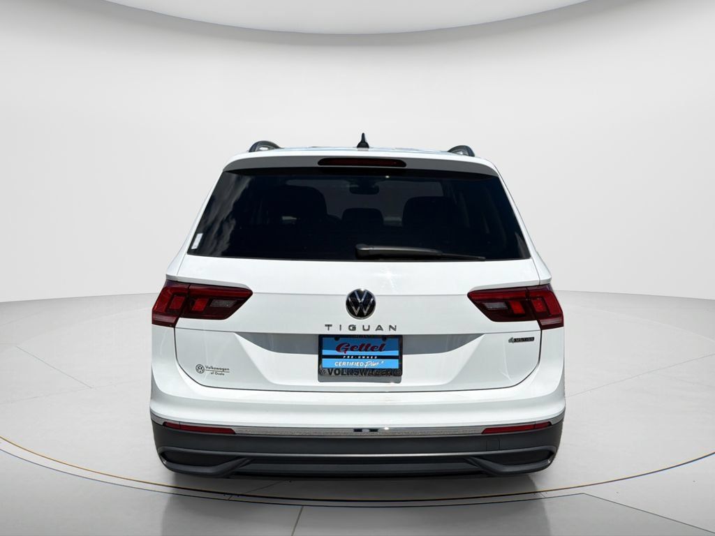 Used 2024 Volkswagen Tiguan S AWD/4WD image 15