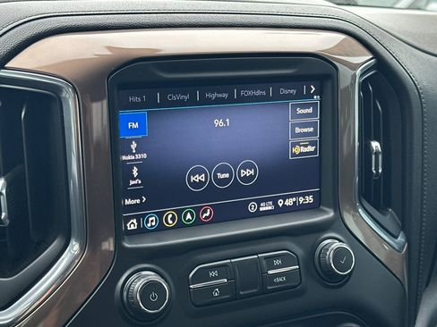 Used 2020 Chevrolet Silverado 2500 High Country w/ Technology Package image 18