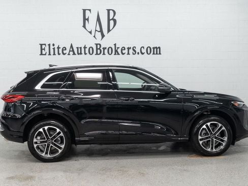 Used 2025 Audi Q5 Premium AWD/4WD image 5