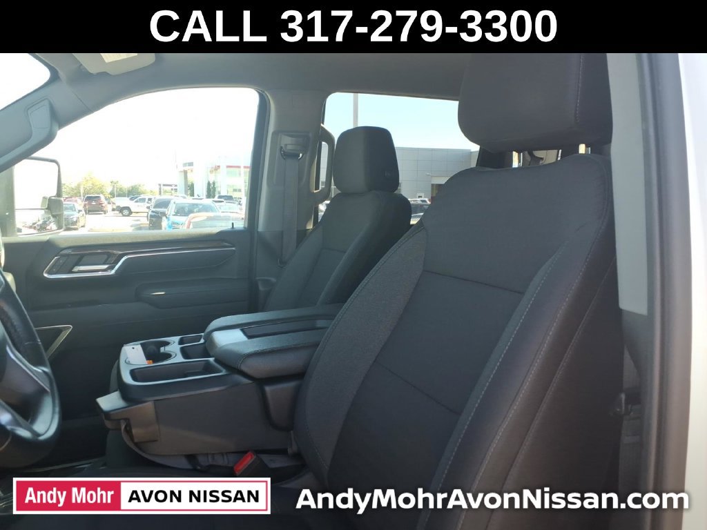 Used 2025 Chevrolet Silverado 3500 LT w/ Safety Package AWD/4WD image 18