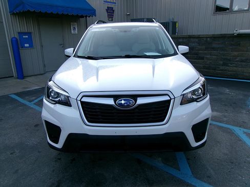 Used 2019 Subaru Forester Premium w/ Popular Package #1 AWD/4WD image 2