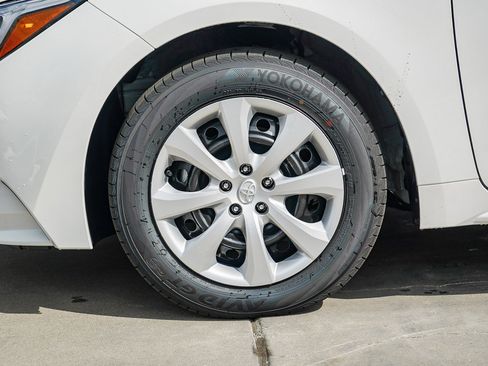 New 2026 Toyota Corolla LE image 10