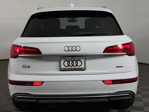 Used 2023 Audi Q5 2.0T Premium w/ Convenience Package AWD/4WD image 10