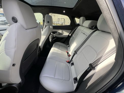 Used 2024 Jaguar E-PACE R-Dynamic SE image 31