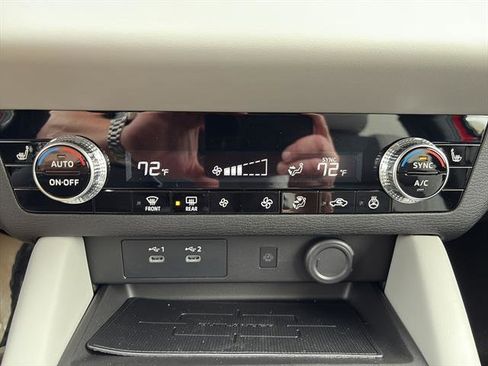 New 2025 Mitsubishi Outlander SE image 24