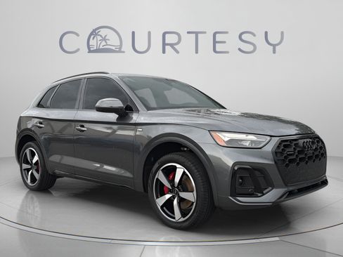 Used 2023 Audi Q5 2.0T Premium Plus AWD/4WD image 8