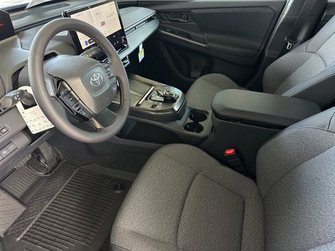 Used 2026 Toyota bZ FWD image 9
