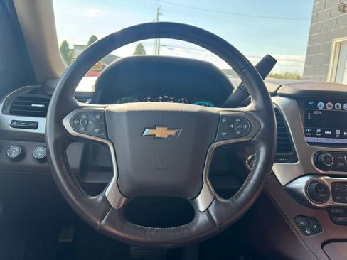 Used 2017 Chevrolet Suburban Premier AWD/4WD image 23