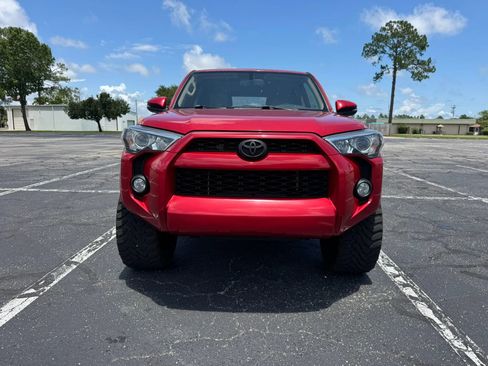 Used 2017 Toyota 4Runner SR5 Premium RWD image 3