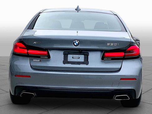 Used 2022 BMW 530i xDrive w/ Convenience Package AWD/4WD image 5