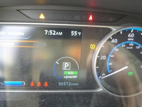 Used 2023 Nissan Leaf SV Plus image 8